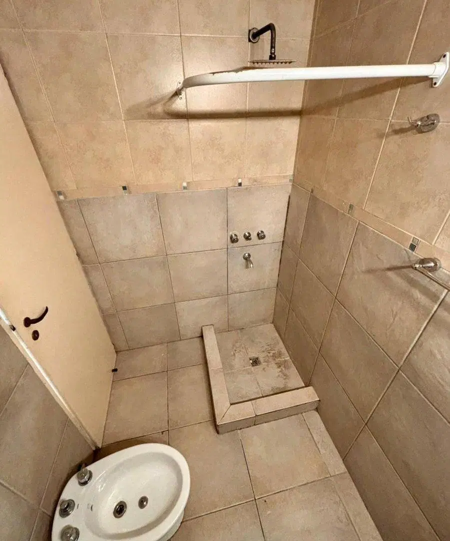 VENTA DE DEPARTAMENTO 2 AMBIENTES-RAMOS MEJIA 8