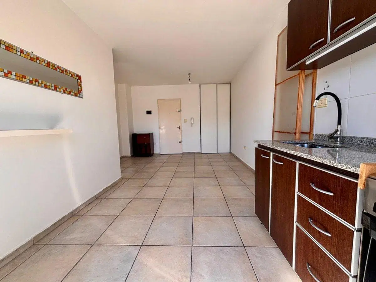 VENTA DE PH DOS AMBIENTES-RAMOS MEJIA PERMUTA 2
