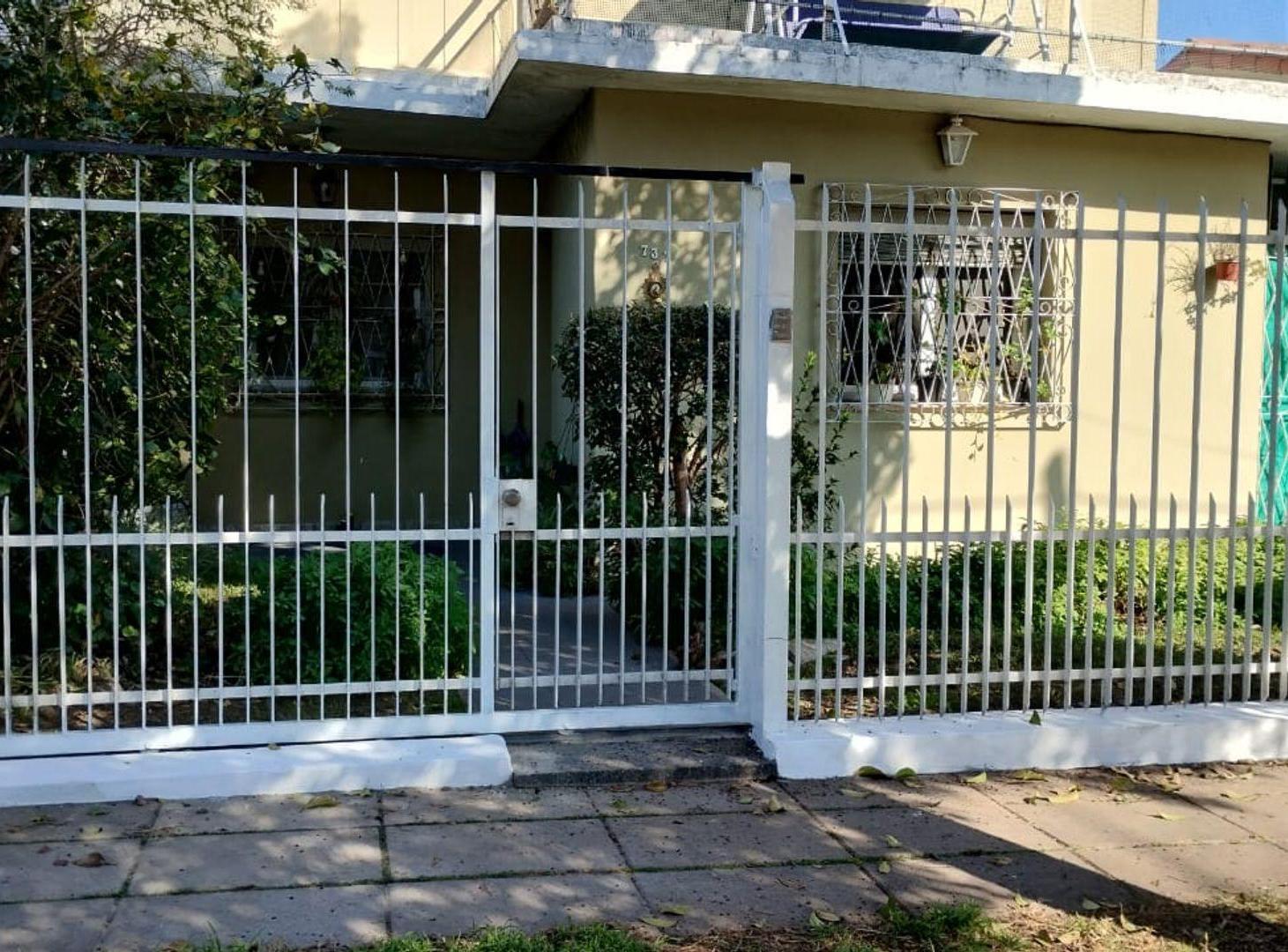 Foto de VENTA CASA SAN ISIDRO PERMUTA, imagen 2
