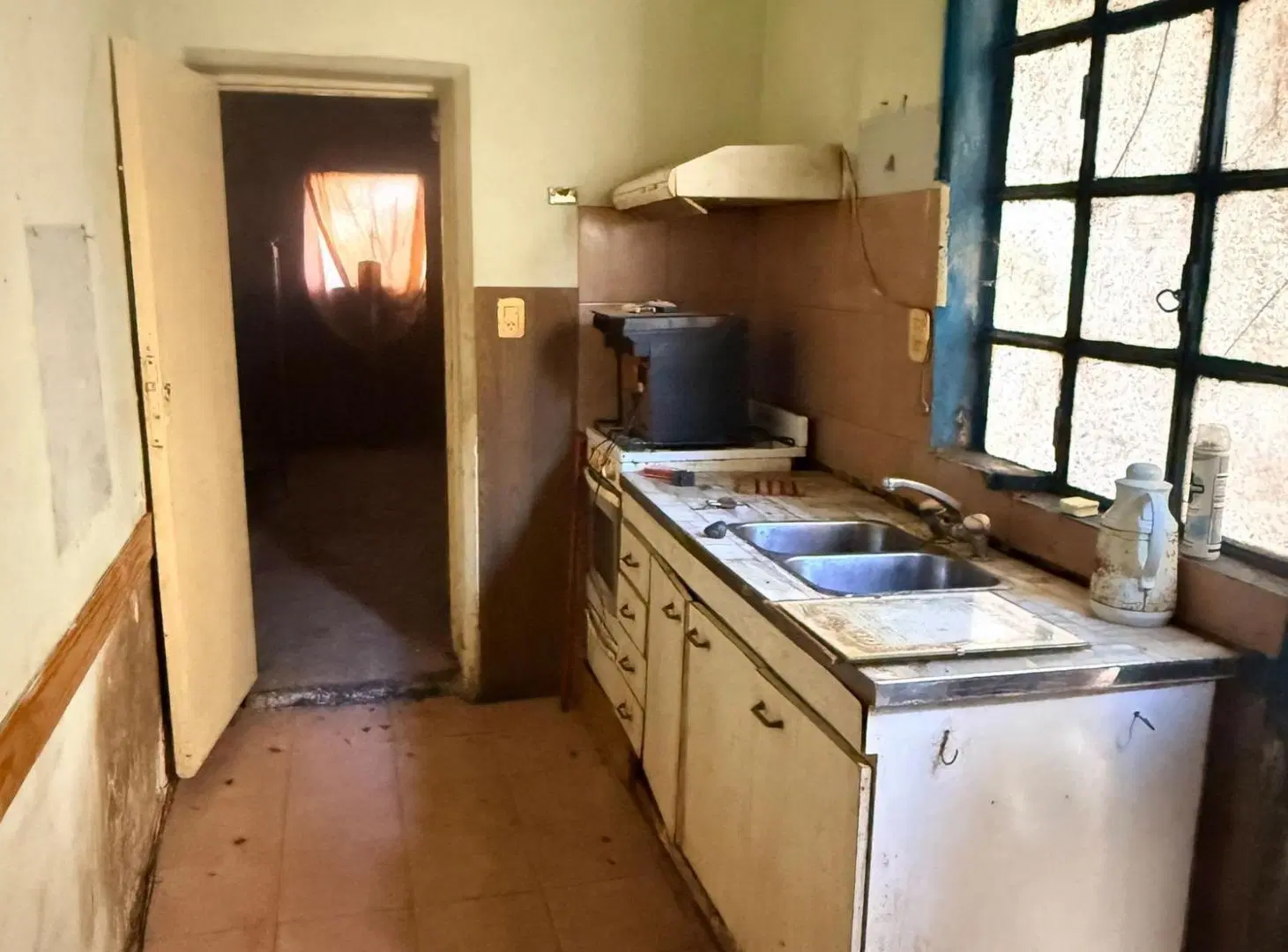 ALQUILER PH 3 AMB. SIN EXPENSAS EN CASEROS C/PATIO 8