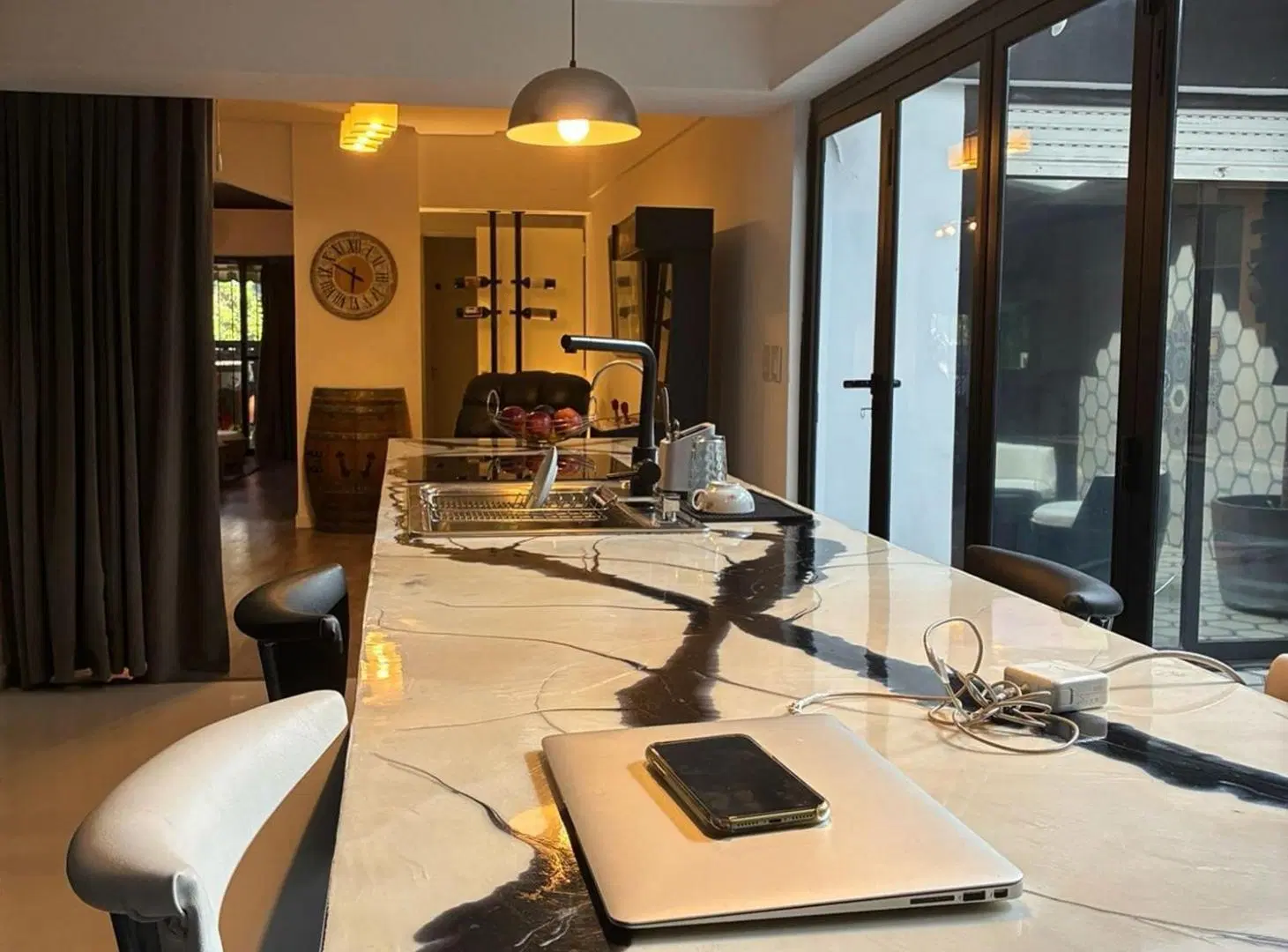 VENTA PISO AMOBLADO 3 AMB C/ COCH ORTUZAR ACREDITO 8