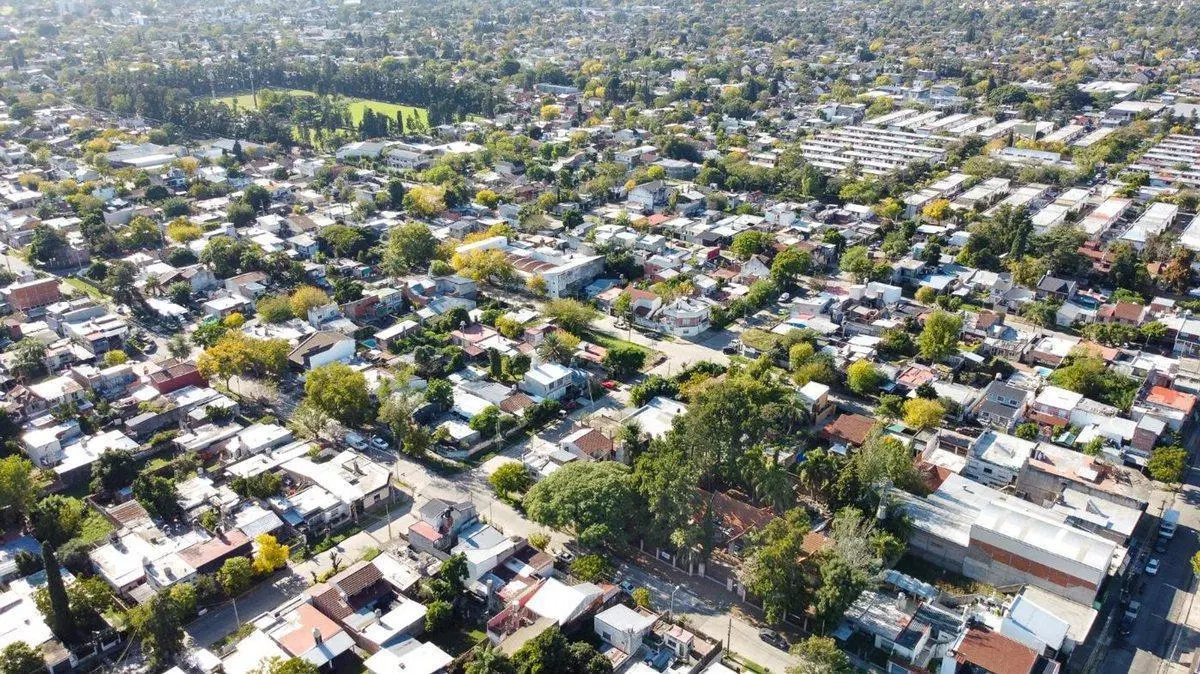 VENTA LOTE TERRENO EN HURLINGHAM - ACEPTA PERMUTA 4