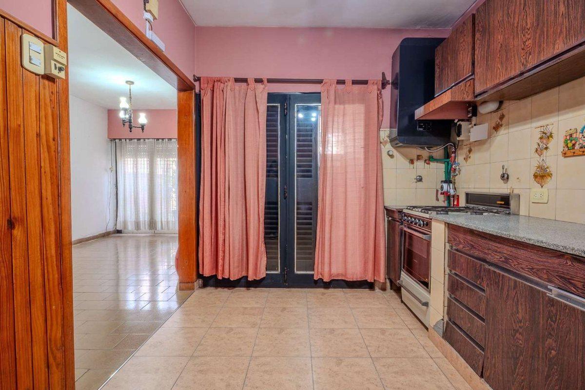Foto de EN VENTA PH 3 AMB COCHERA Y TERRAZA, imagen 4