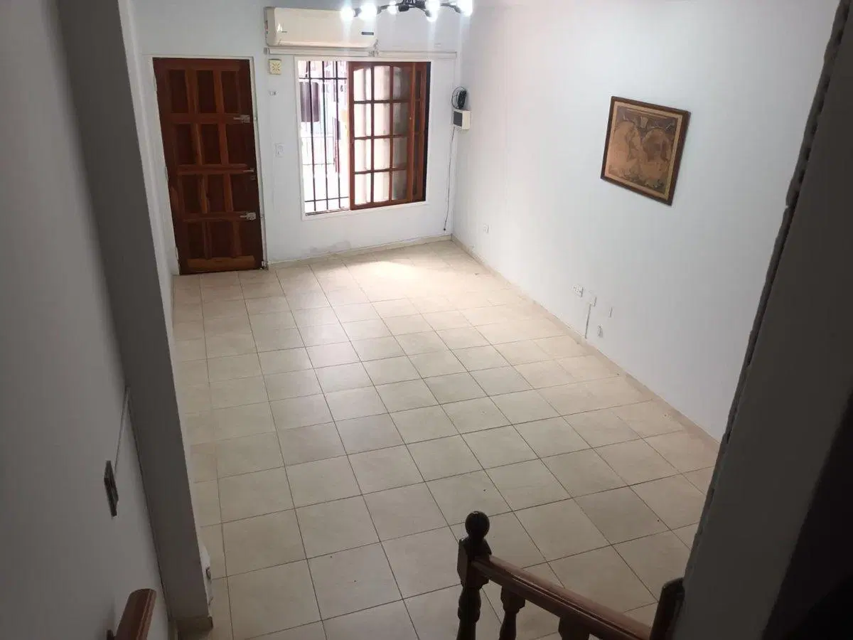 PH / DUPLEX (AMPLIO) CON PATIO Y COCHERA MORON 3