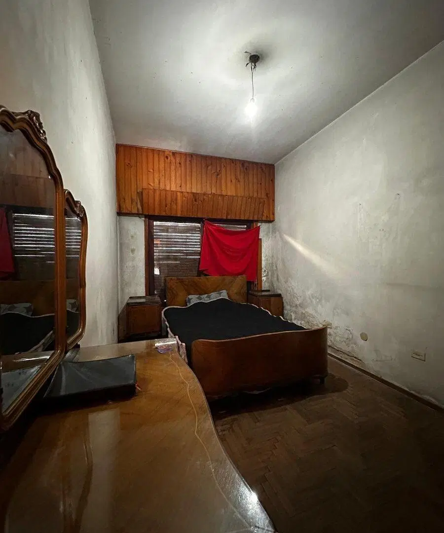 VENTA 2 CASAS 4 AMBIENTES EN LANUS A REFACCIONAR 3
