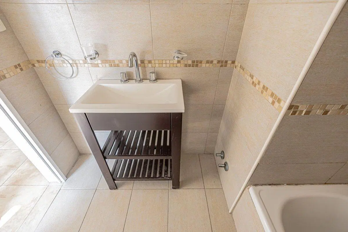 VENTA DE DEPARTAMENTO MONOAMBIENTE MORON CENTRO 3