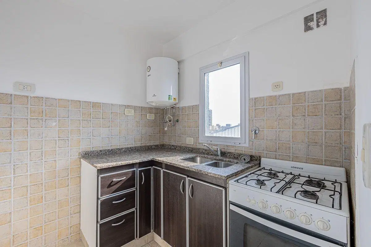 VENTA DE DEPARTAMENTO MONOAMBIENTE MORON CENTRO 2