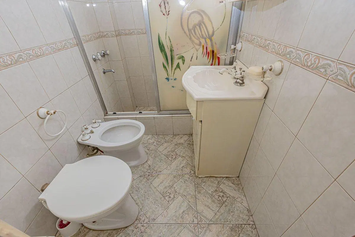PH 2 AMBIENTES EN VENTA CON COCHERA Y TERRAZA – RA 5