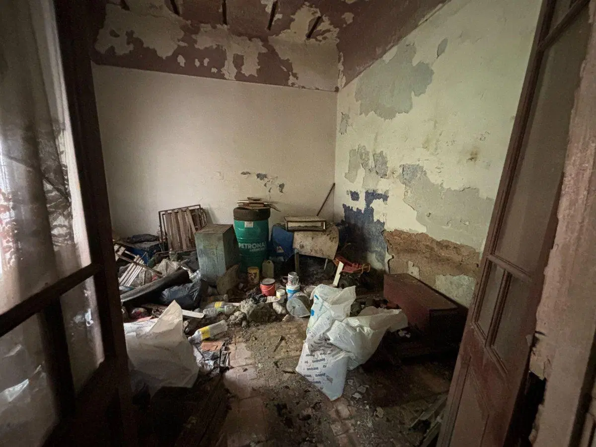 VENTA CASA A RECICLAR 4 AMB O LOTE SANTOS LUGARES 5