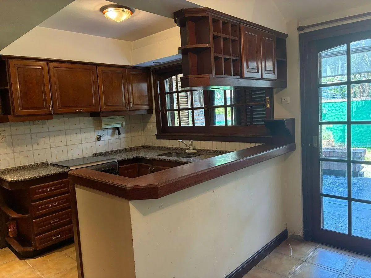 VENTA CASA 4 AMB PARQUE VILLA SARMIENTO APT CREDIT 5