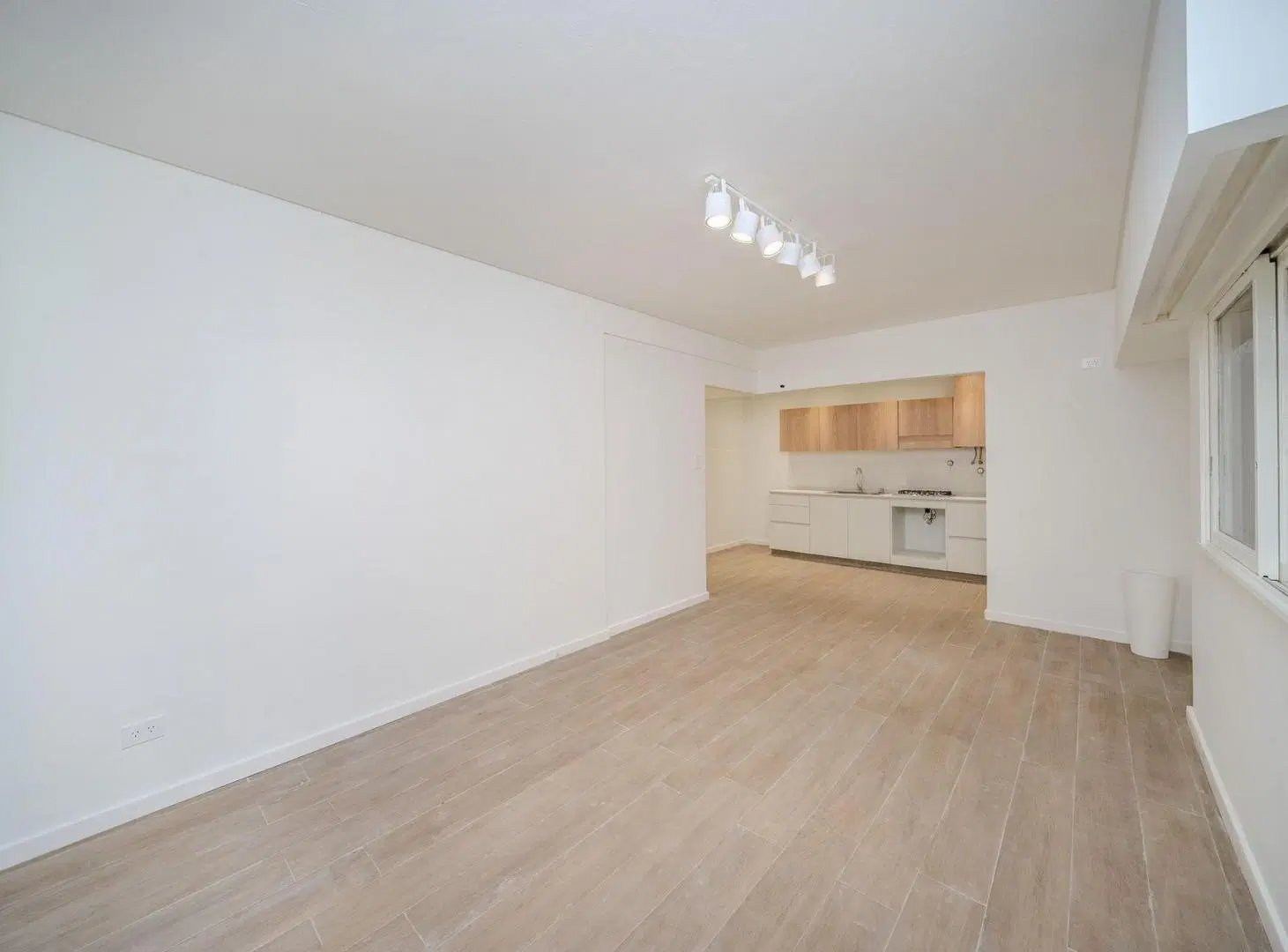 VENTA DEPTO 2 AMB DEVOTO REFACCIONADO A NUEVO 2