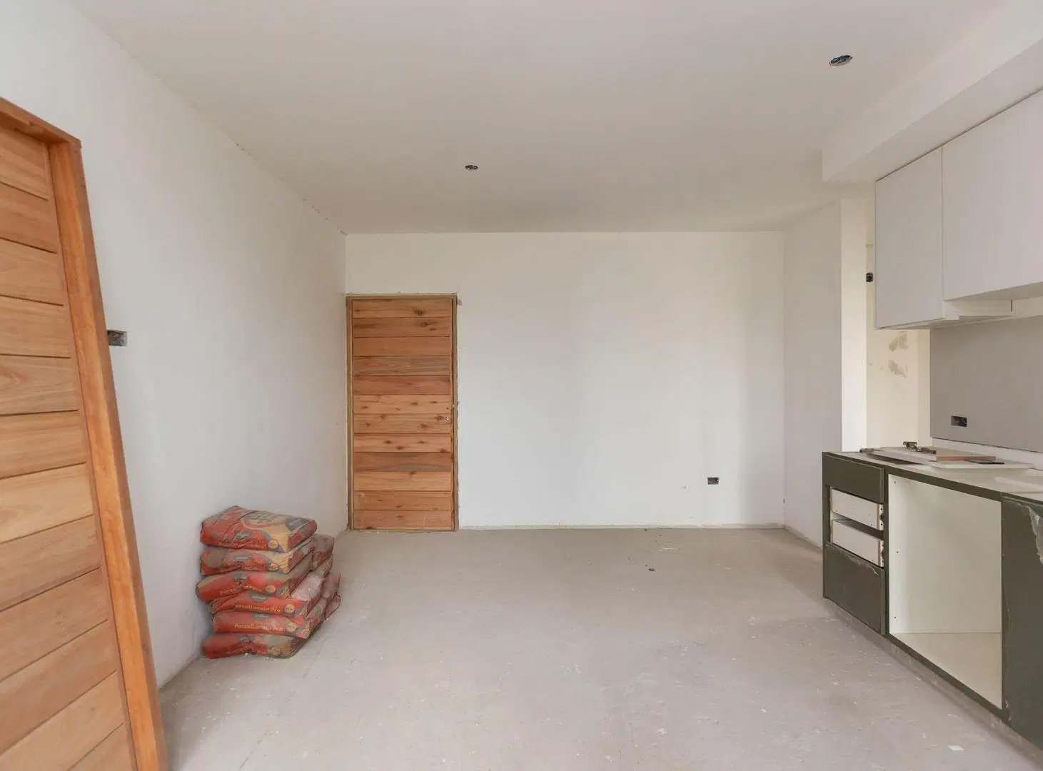 VENTA DEPTO 2 AMB EN HURLINGHAM A ESTRENAR/PERMUTA 8