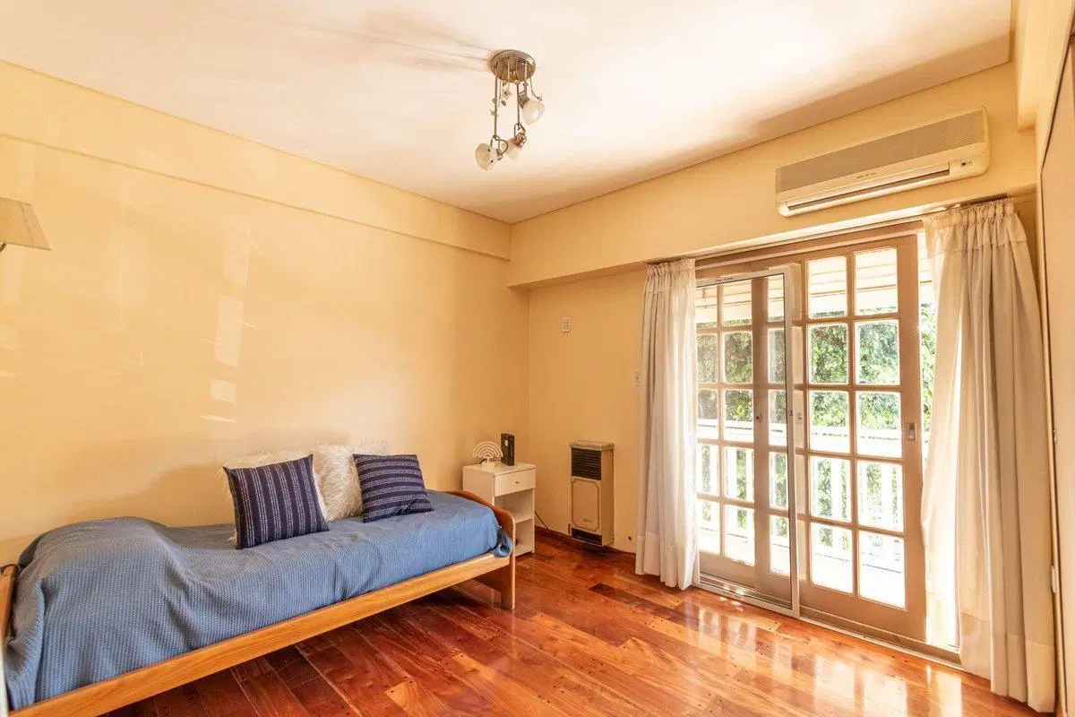 VENTA CASA 5 AMBIENTES SANTOS LUGARES APTO CREDITO 3