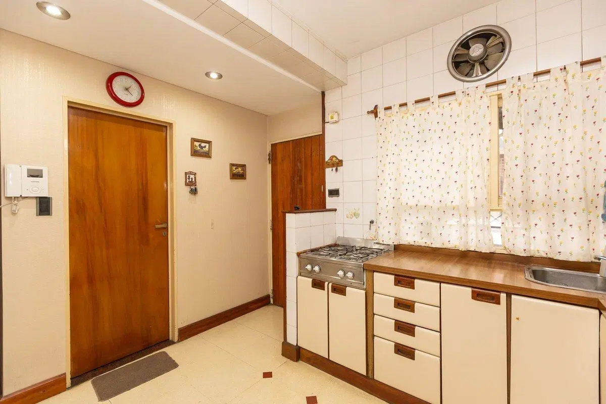 VENTA CASA EN CIUDAD JARDIN 6 AMB - PERMUTA 3