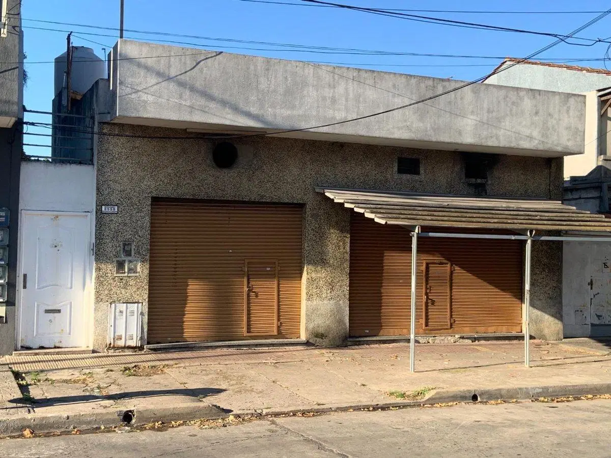 Venta Casa 4 ambientes con Locales El Palomar 8