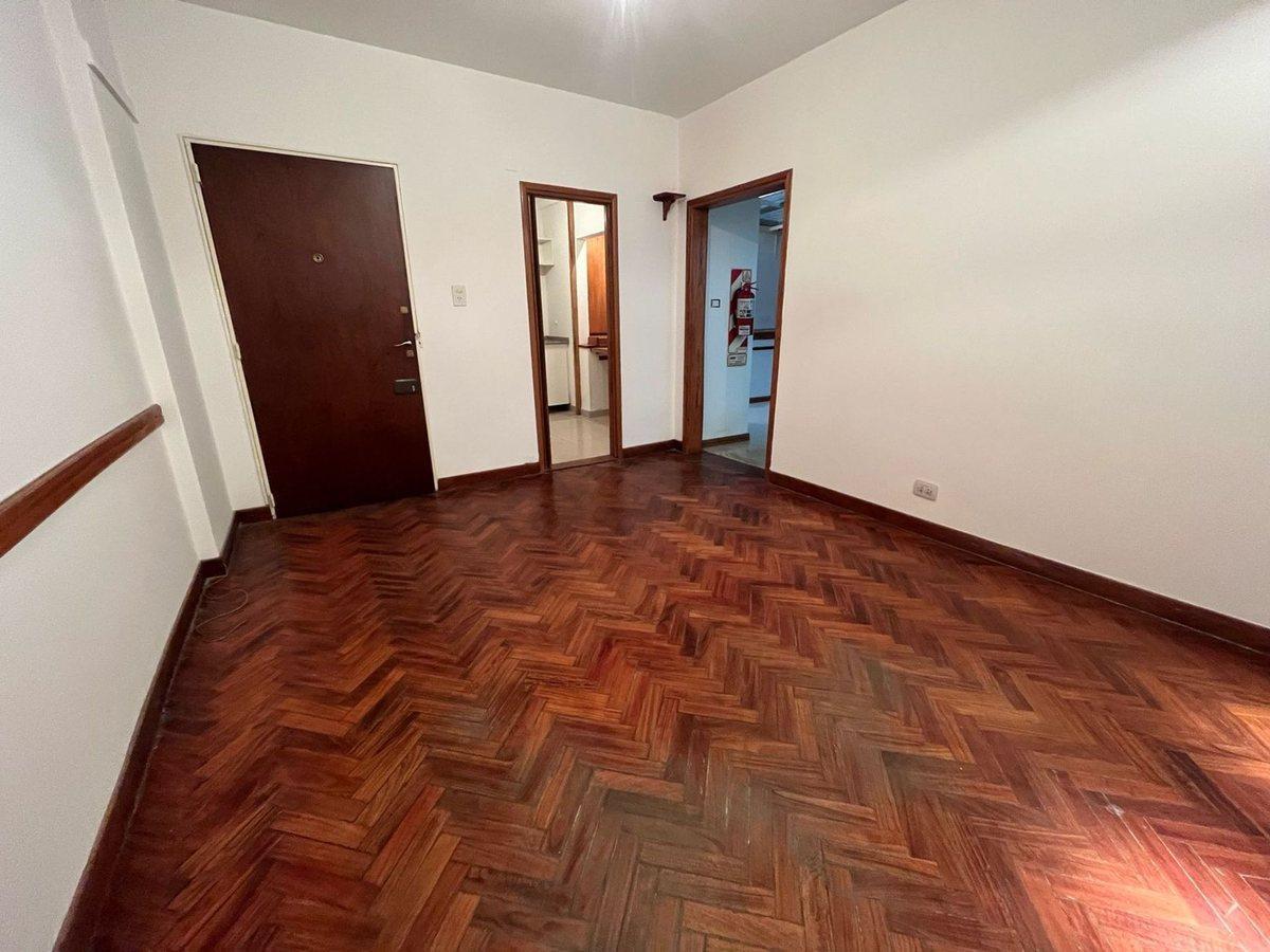 Foto de VENTA DPTO 3 AMBIENTES PATIO PERMUTA SAN CRISTOBAL, imagen 1