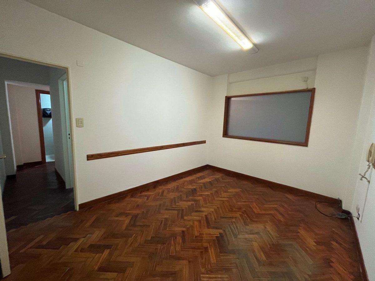 Foto de VENTA DPTO 3 AMBIENTES PATIO PERMUTA SAN CRISTOBAL, imagen 5