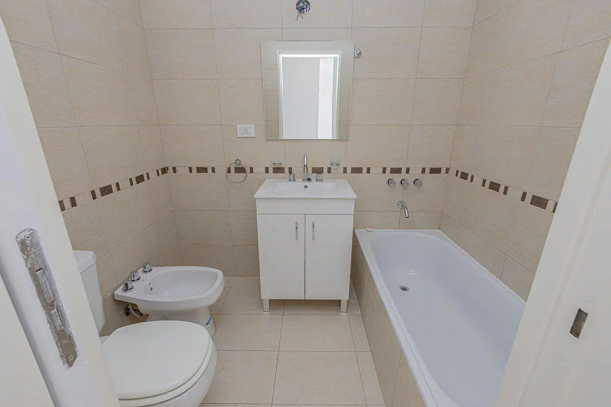 Venta 2 amb a estrenar cochera terraza Caseros 4