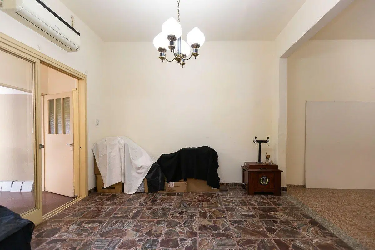 Venta Casa lote propio multifamiliar Pompeya 3