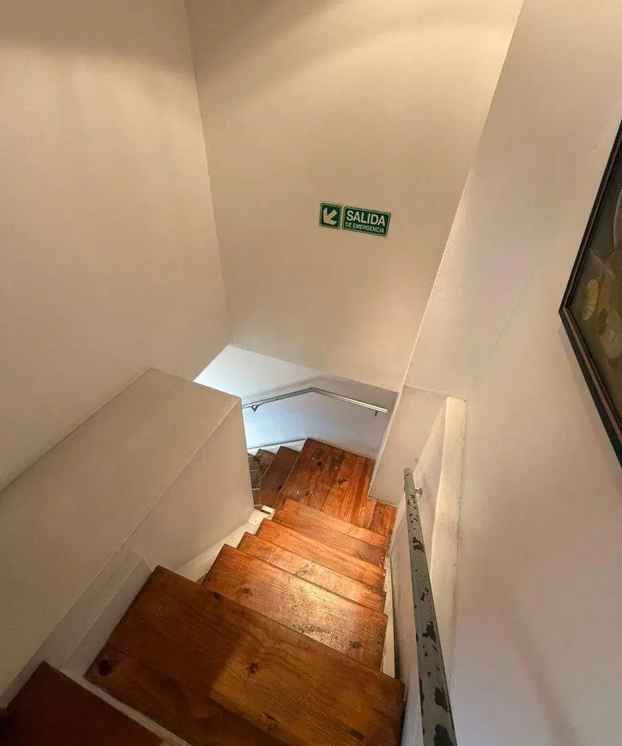Venta local comercial + vivienda PERMUTA 8