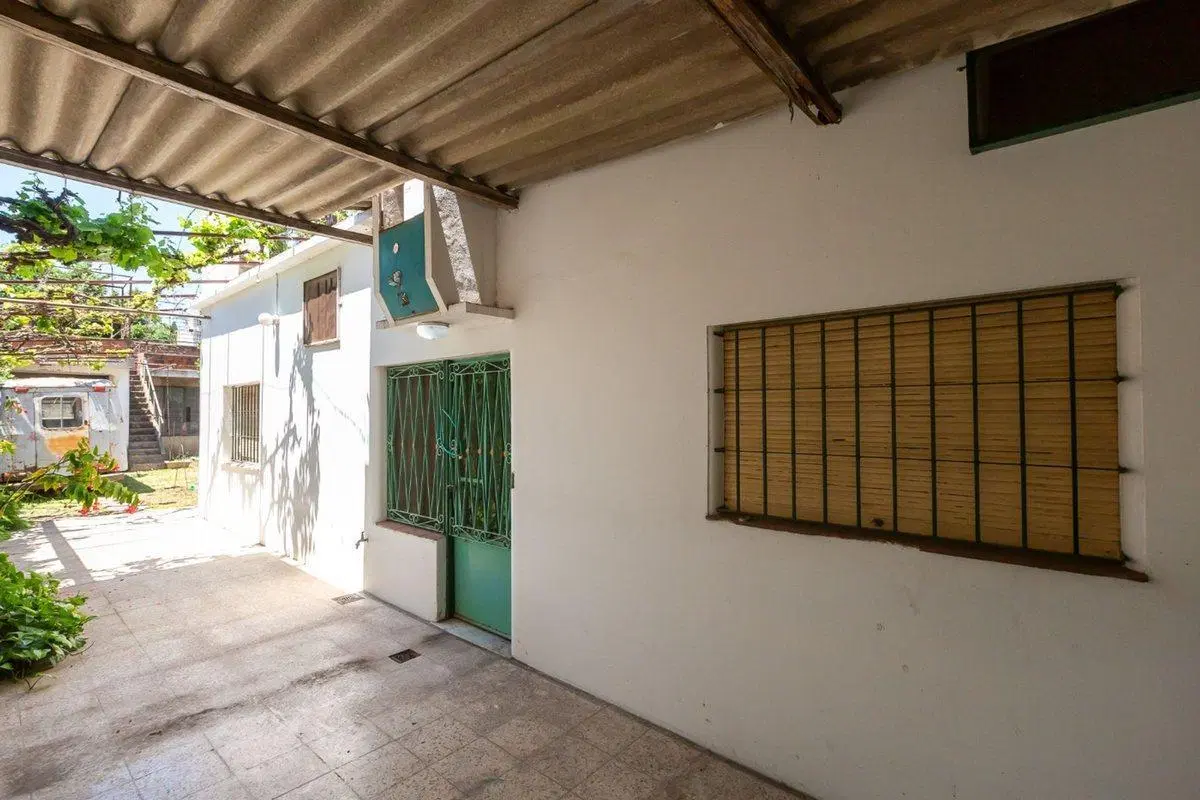 VENTA CASA 3 AMB EN MARTIN CORONADO - PERMUTA 5