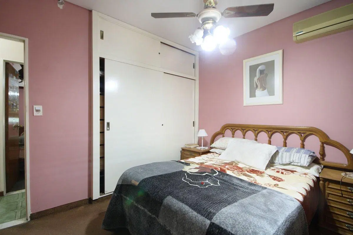Venta CASA 4 amb QUINCHO COCHERA Hurlingham PERMUT 4