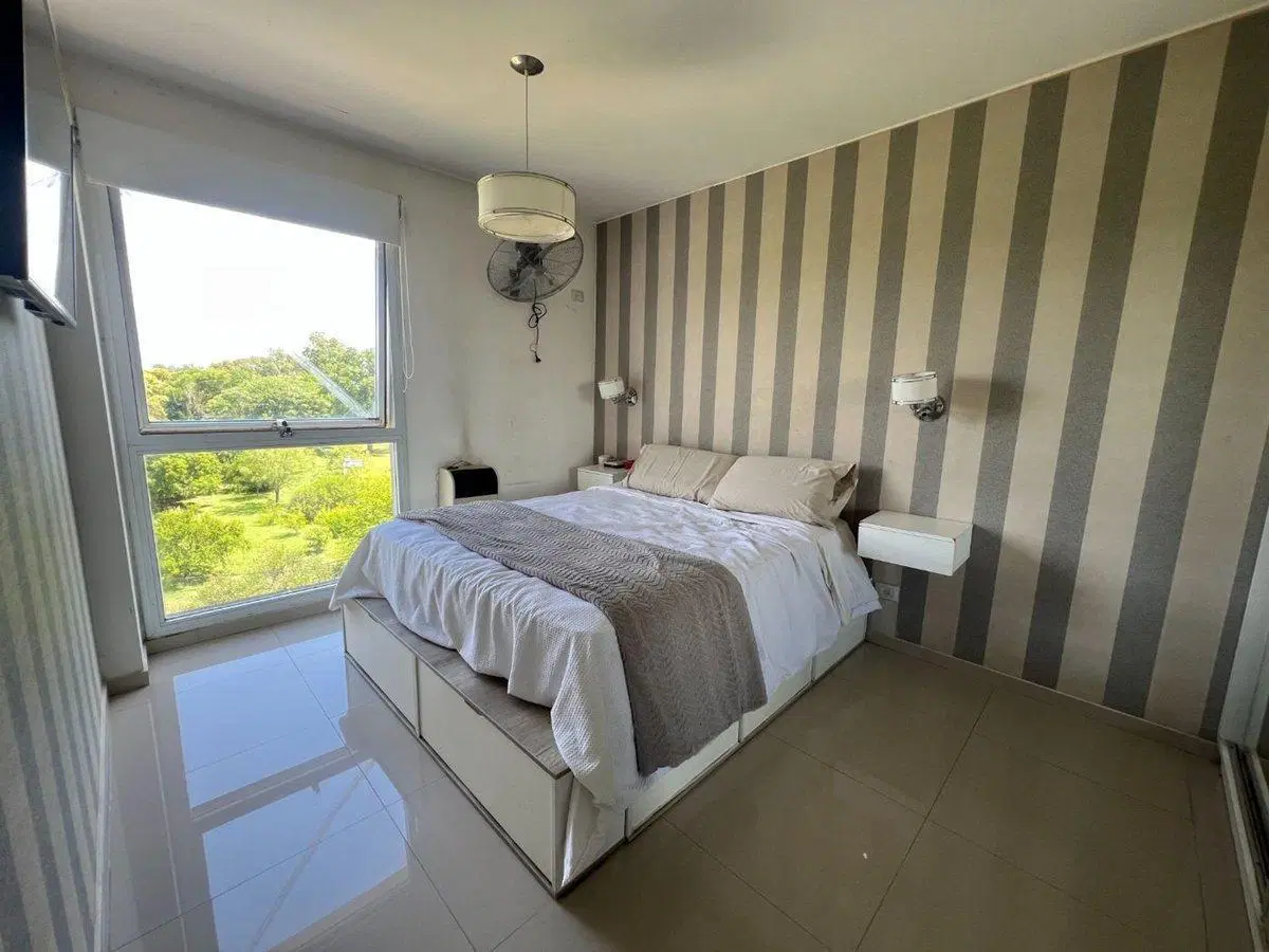 VENTA DEPTO 4 AMB CASTELAR VISTA ABIERTA -PERMUTA- 2