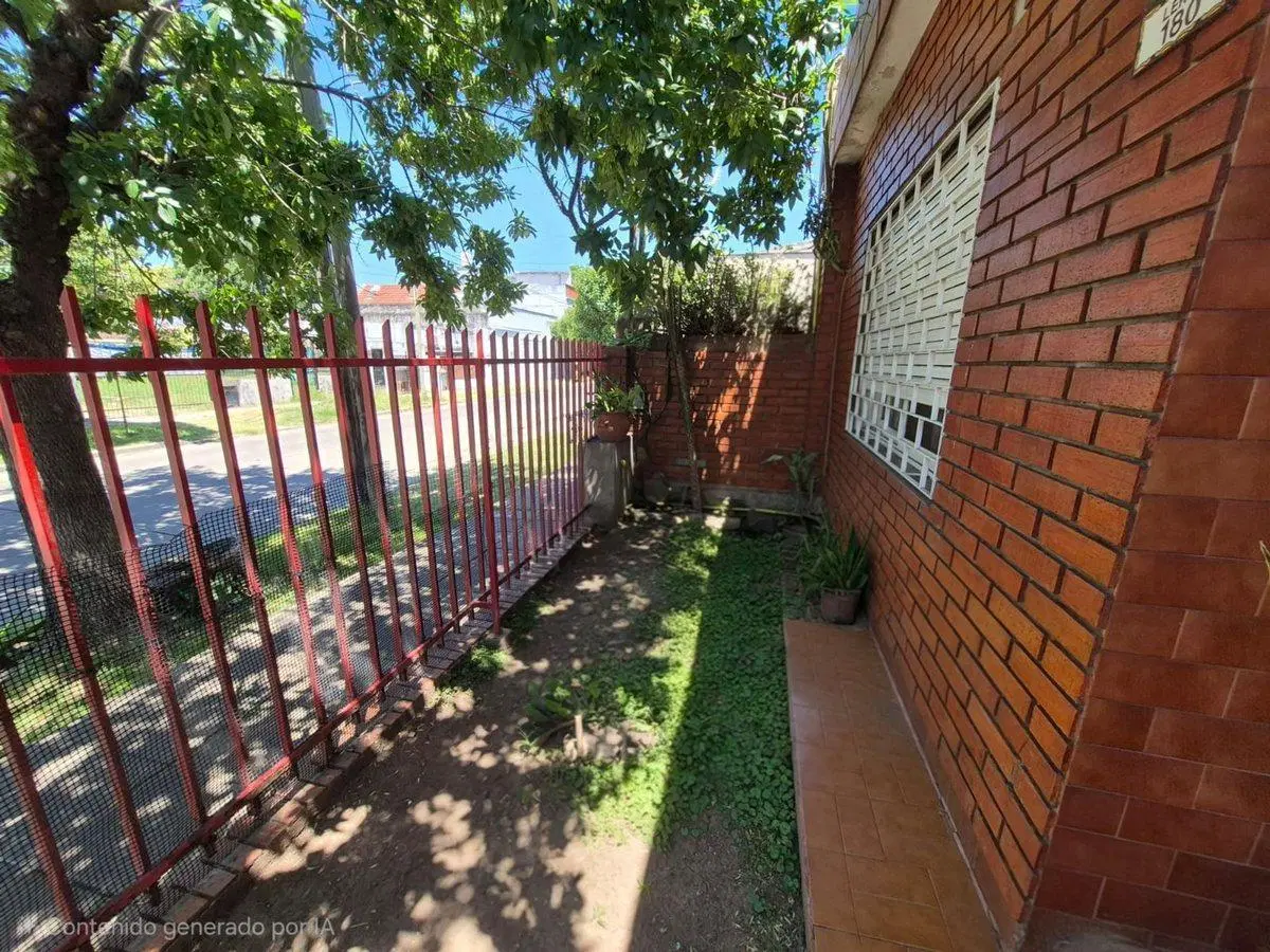 VENTA CASA 3 AMB HURLINGHAM COCHERA APTO CREDITO 5
