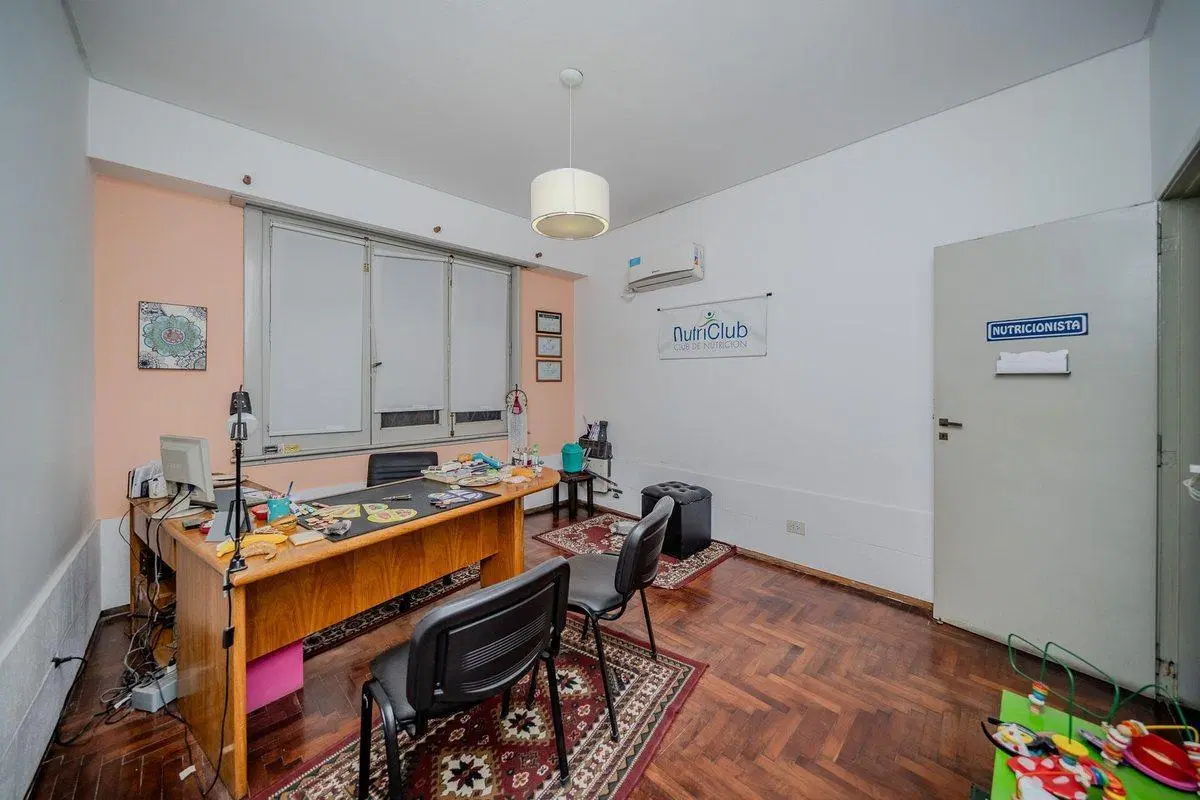 CASA 5 AMBIENTES MULTIFAMILIAR - CASEROS NORTE 3