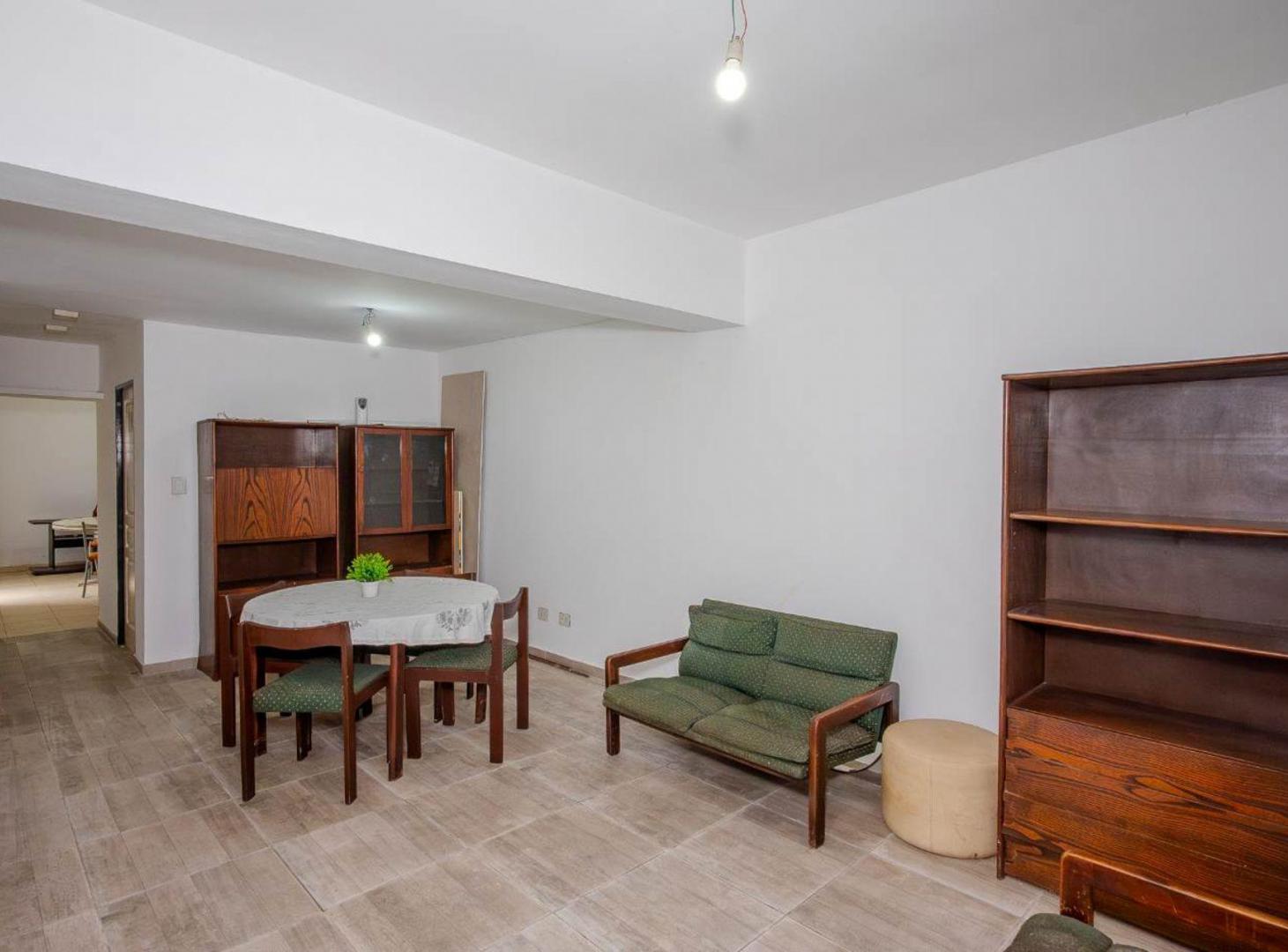 Foto de VENTA CASA 3 AMB REFACCIONADA - CASEROS, imagen 3