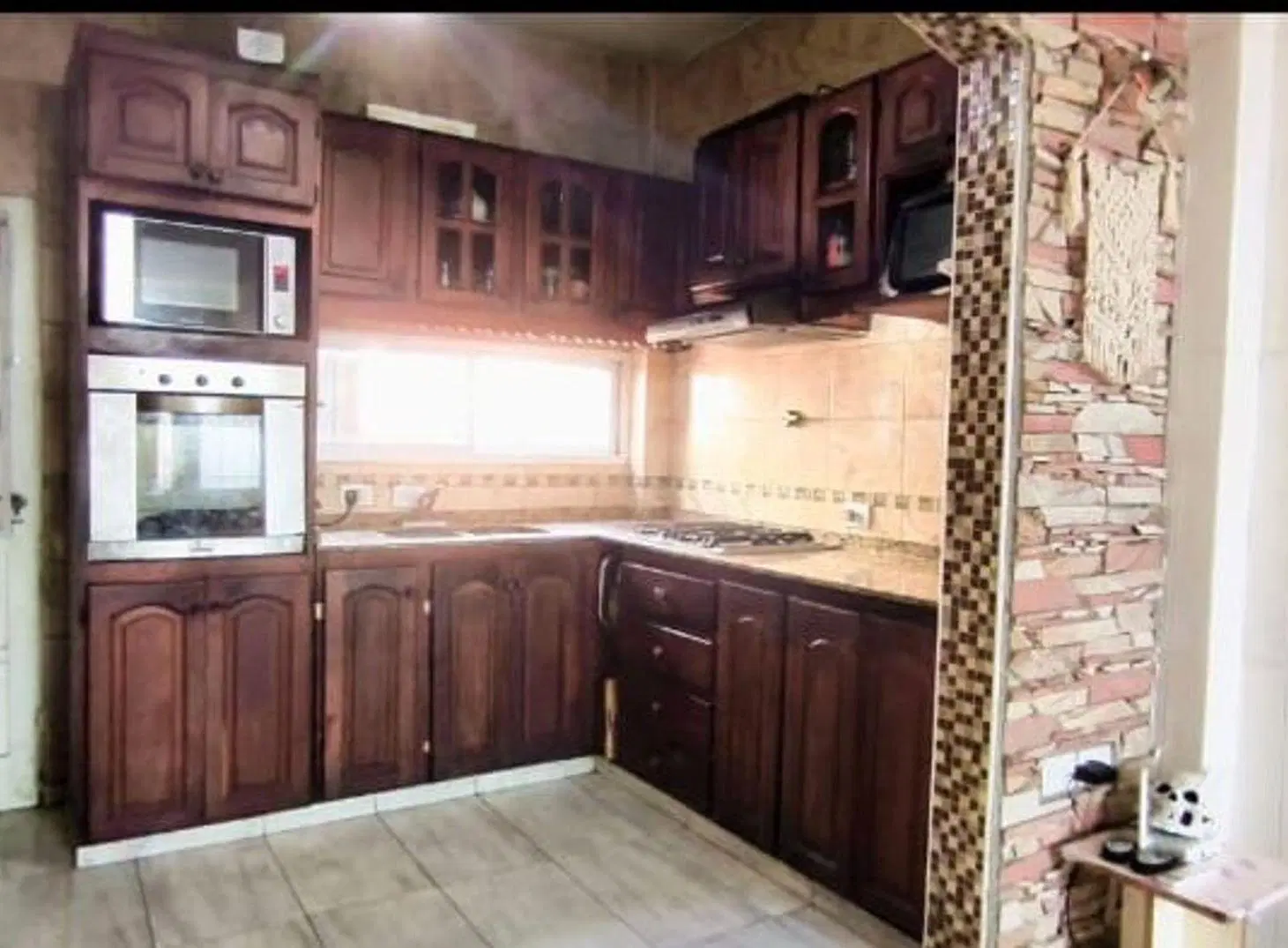 VENTA CASA 4 AMB. C/COCHERA  + LOCAL HURLINGHAM 3