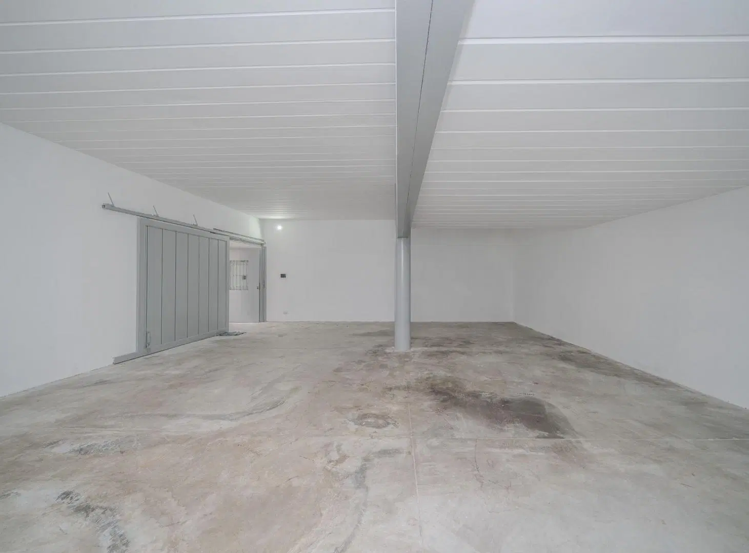 ALQUILER OFICINA DEPOSITO - VICENTE LOPEZ 3