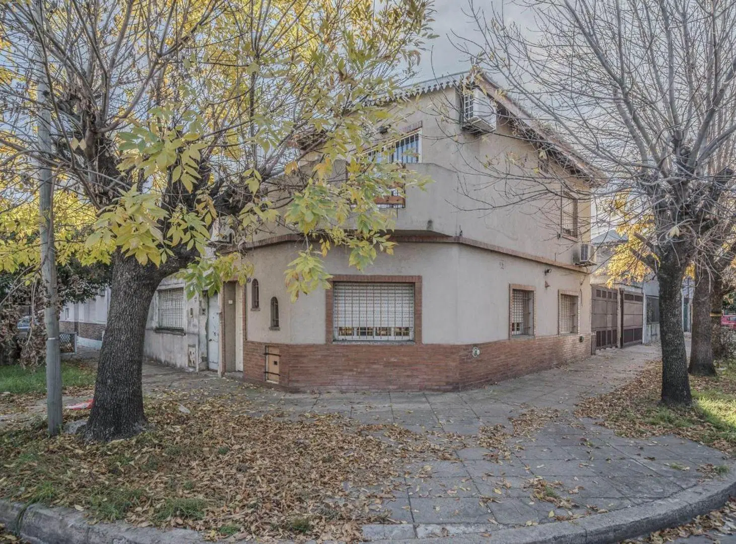 VENTA PH 4 AMB CON BALCON ATERRAZADO. CASEROS 4