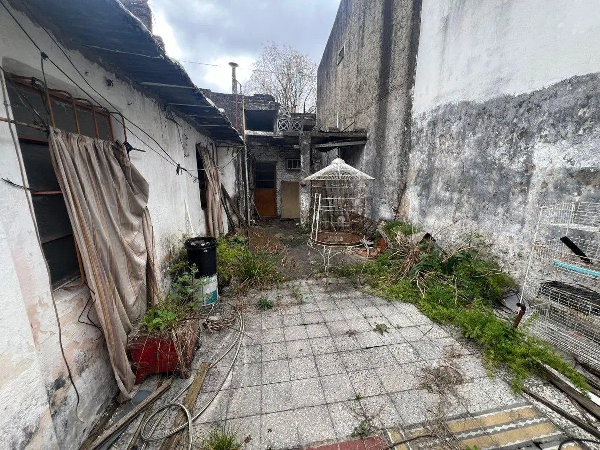VENTA LOTE PALOMAR/CASEROS 240M2 OPORTUNIDAD 5