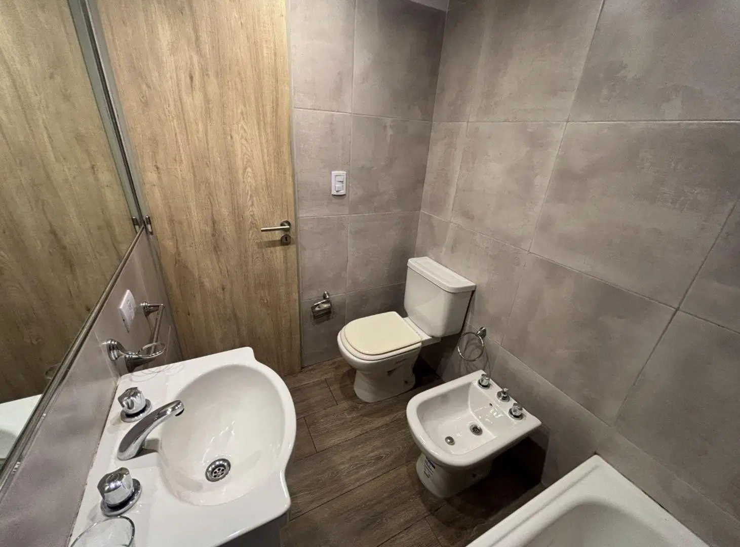 VENTA MONOAMBIENTE DIVISIBLE VILLA BOSCH CENTRO 5