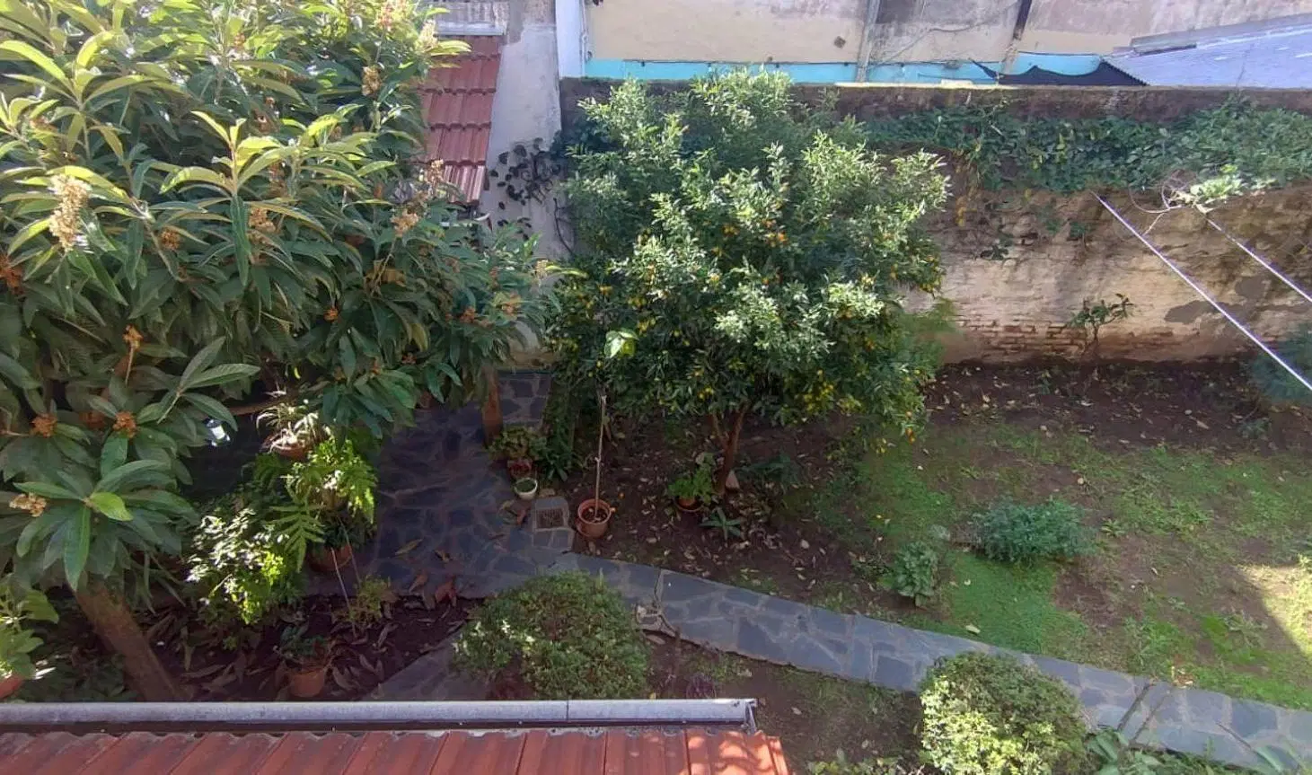 VENTA CASA 5 AMB CASEROS / PARQUE-PARRILLA PERMUTA 4
