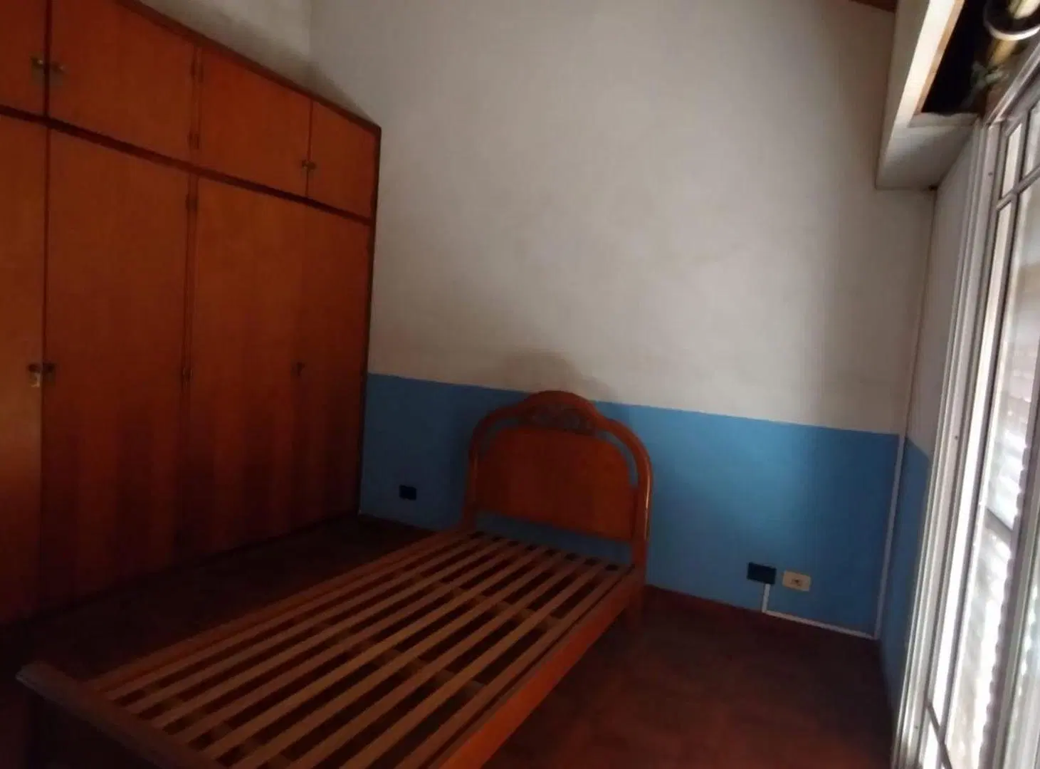 VENTA CASA 5 AMB CASEROS / PARQUE-PARRILLA PERMUTA 5