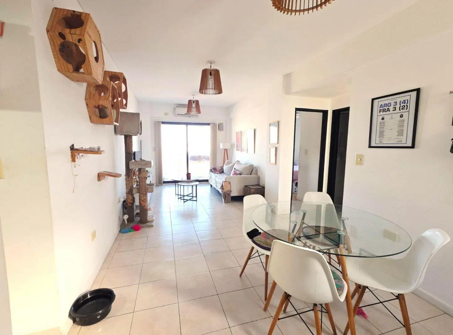 VENTA DEPTO 3AMB CASEROS CENTRO BALCON CON COCHERA 3