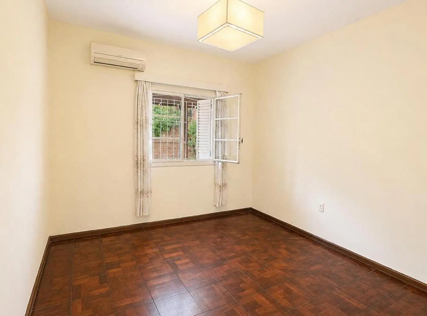 PH DE 3 AMBIENTES CON JARDIN Y TERRAZA PROPIOS 3