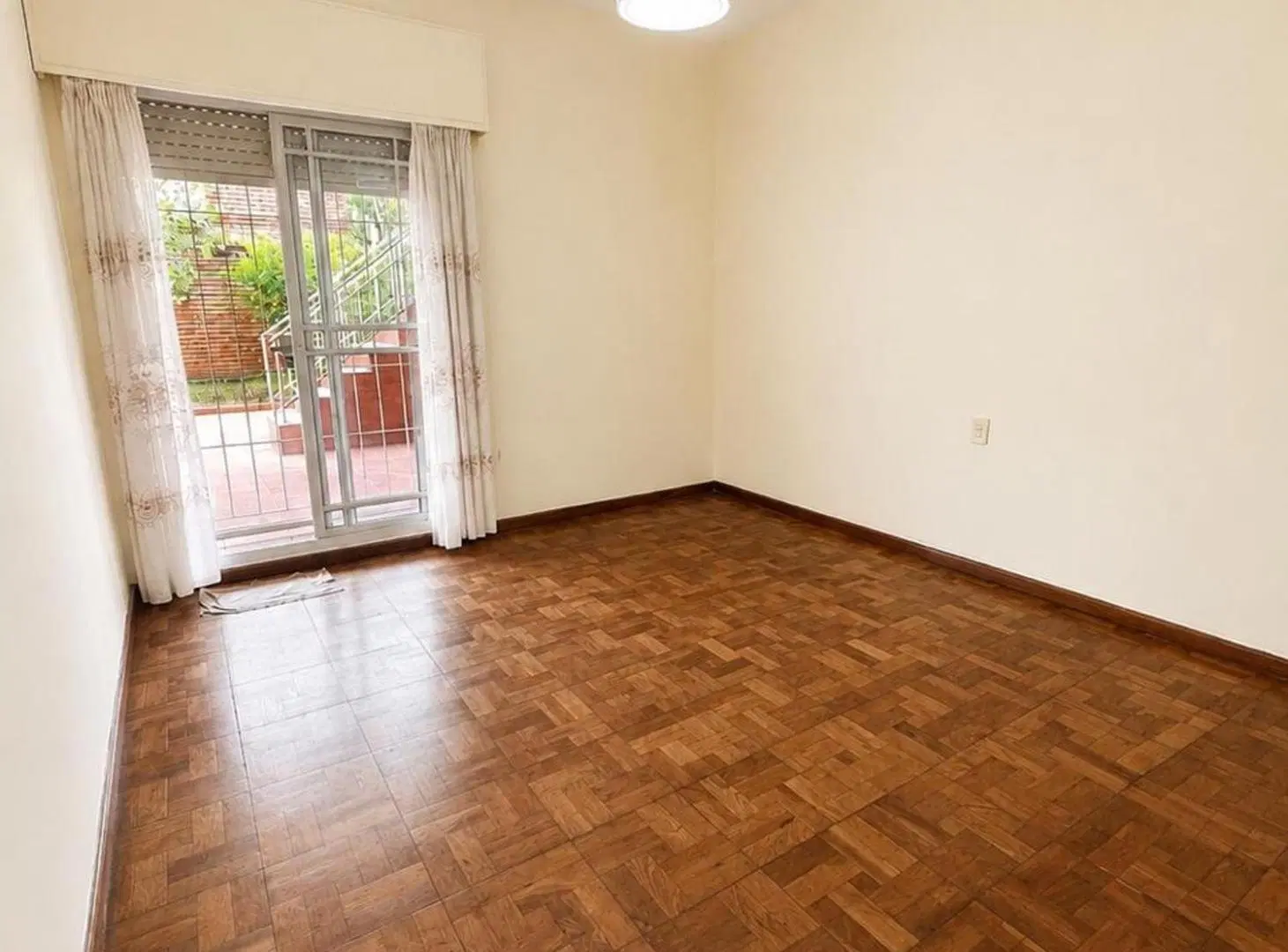 PH DE 3 AMBIENTES CON JARDIN Y TERRAZA PROPIOS 8