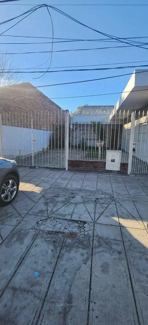 VENTA CASA 5 AMB EN EZEIZA - APTO CREDITO -PERMUTA 5