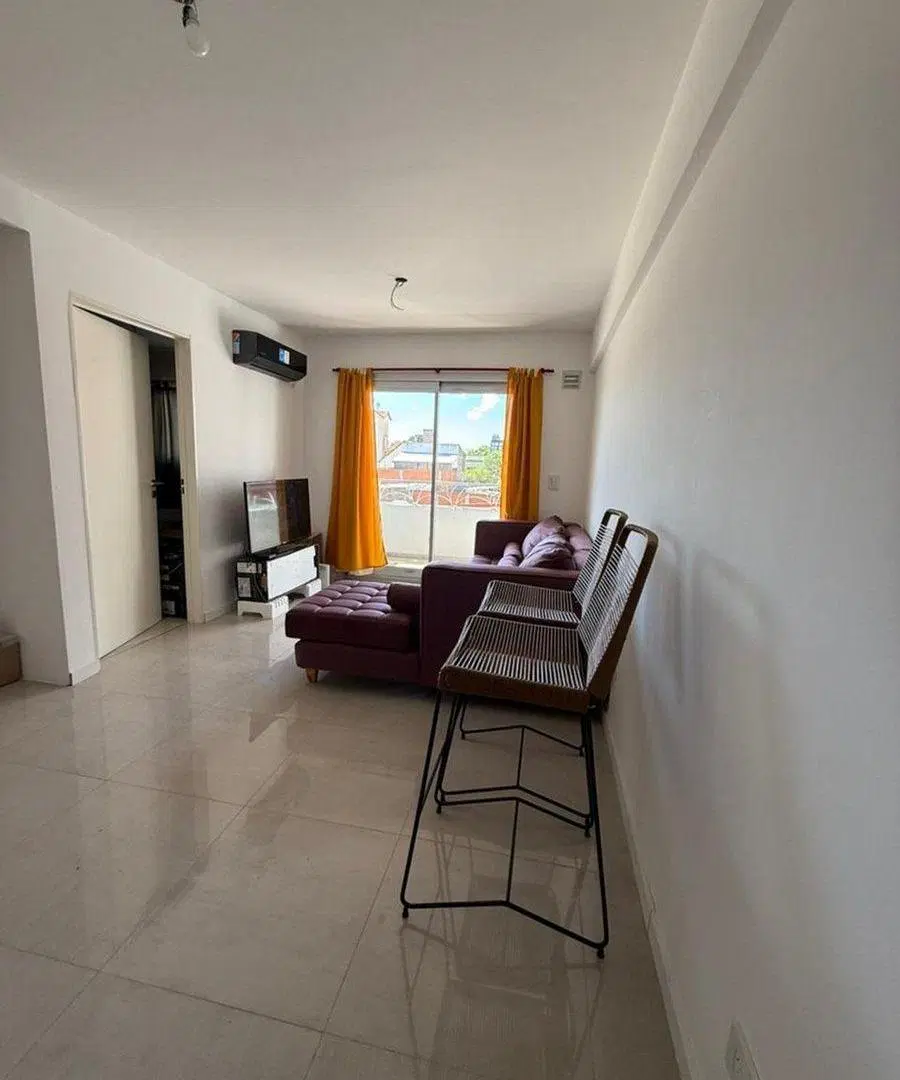 DEPARTAMENTO 2 AMBIENTES SANTOS LUGARES 3