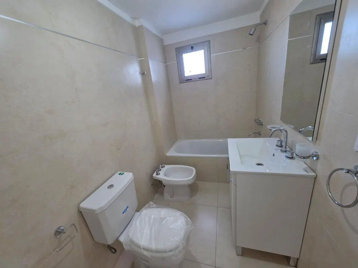 VENTA OFICINA 2 AMB HURLINGHAM CENTRO-A ESTRENAR! 5