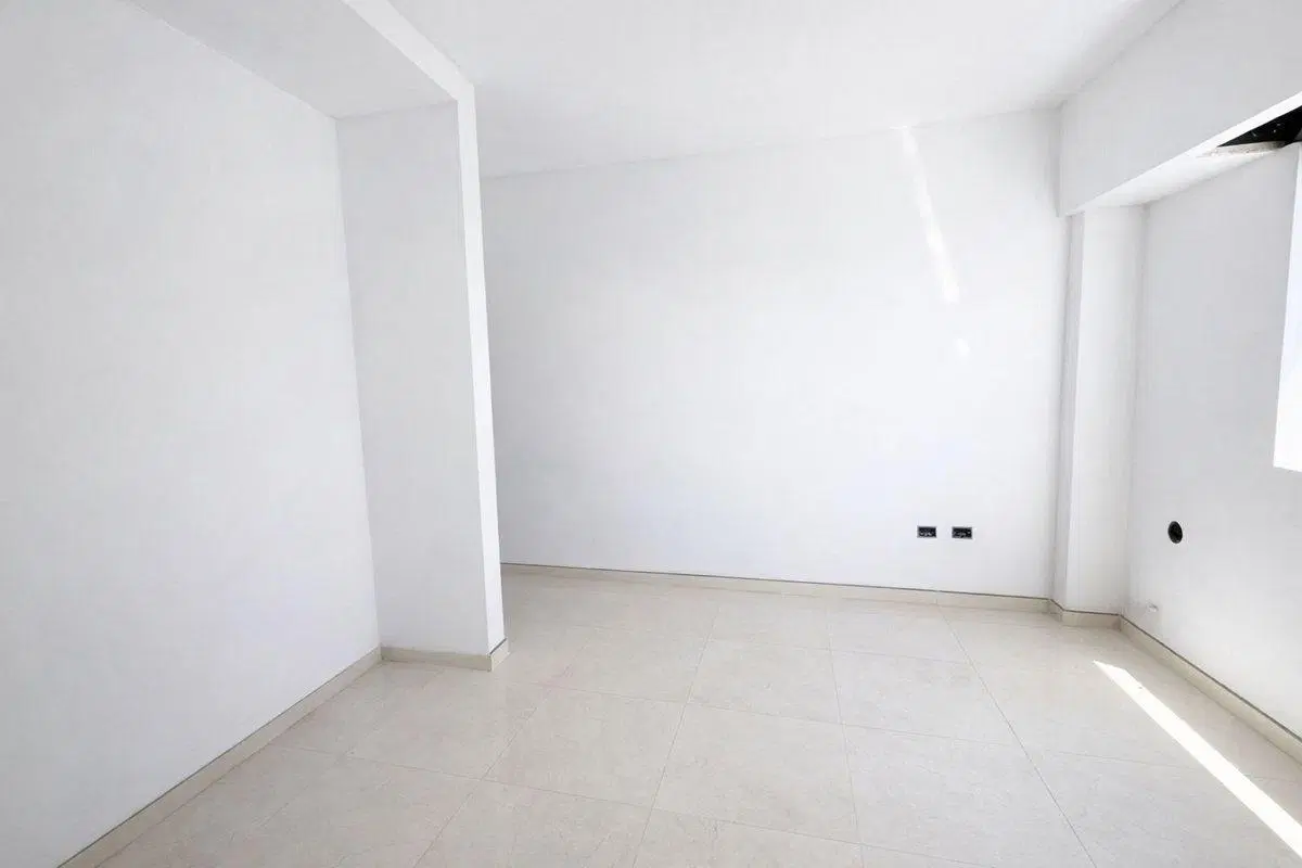 VENTA 3 AMBIENTES AMPLIO CASEROS FINANCIA 2
