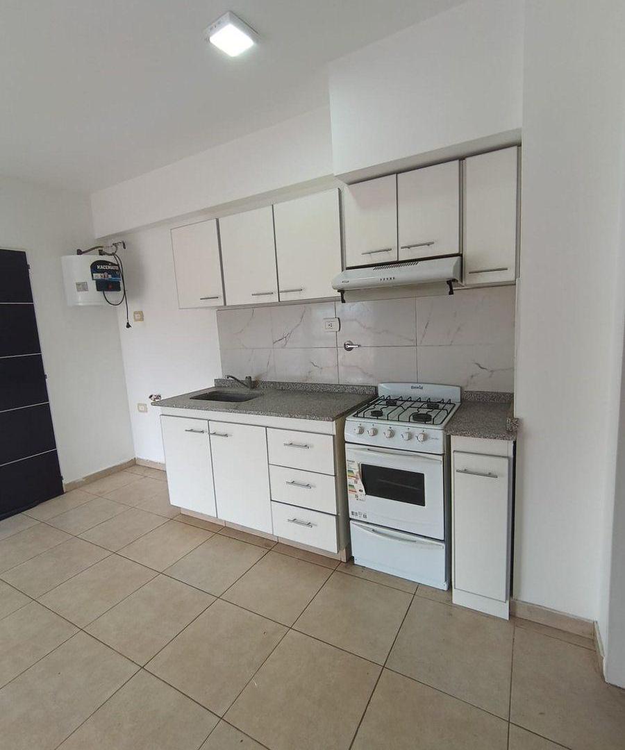 Foto de VENTA HERMOSO DEPTO. 2 AMB. C/BALCON M.CORONADO, imagen 2