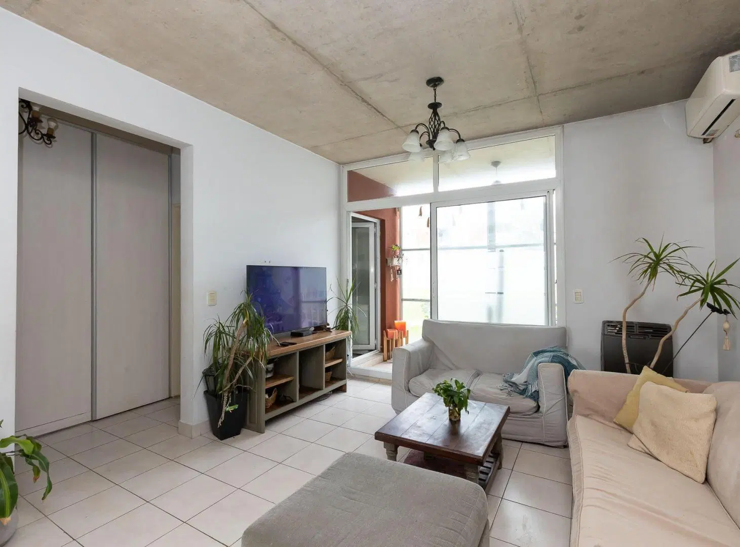 VENTA DE DEPARTAMENTO 3 AMBIENTES CON COCH UDAONDO 2