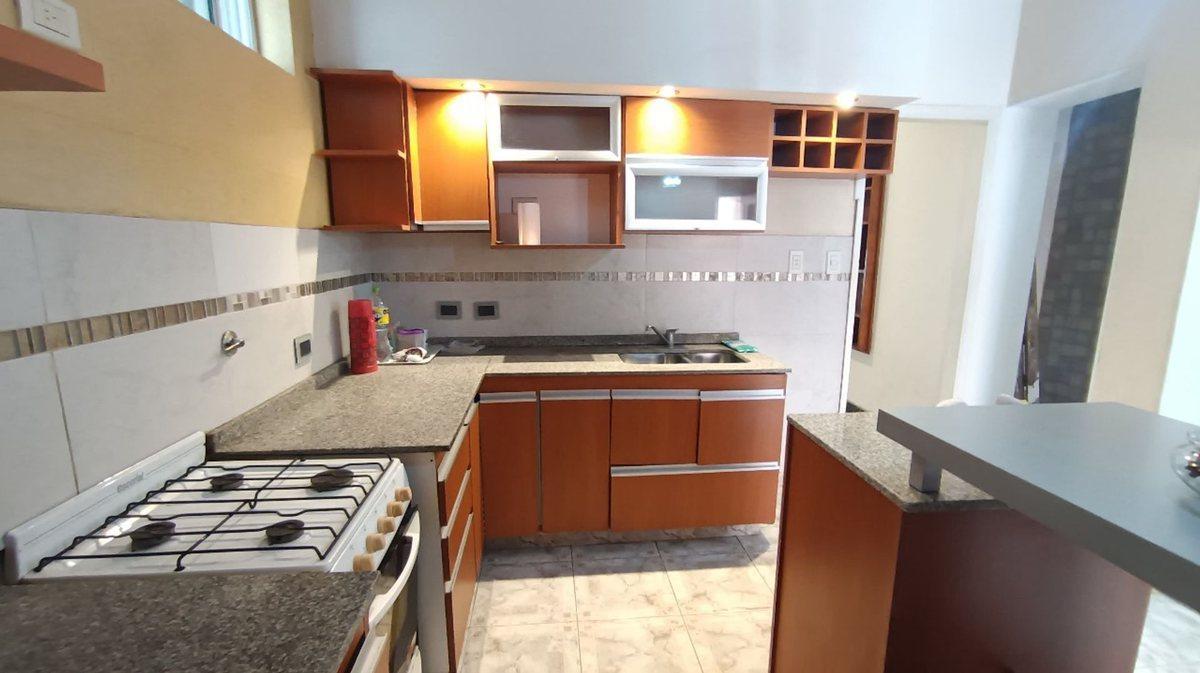 Foto de venta permuta ph 3 ambientes cochera ramos mejia, imagen 1