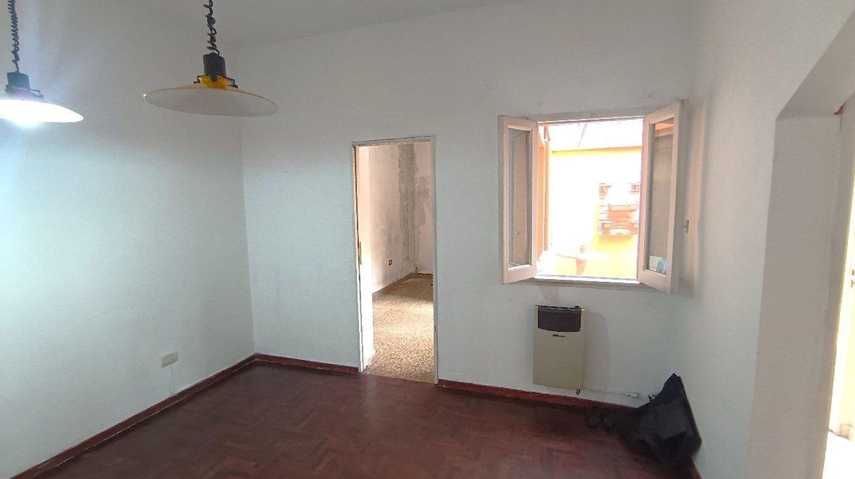 Foto de venta permuta ph 3 ambientes cochera ramos mejia, imagen 5