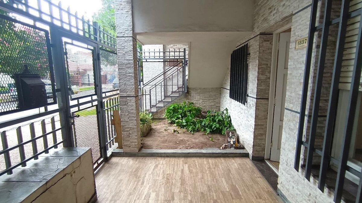 Foto de venta permuta ph 3 ambientes cochera ramos mejia, imagen 4