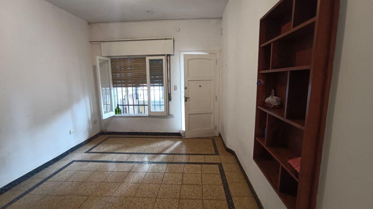 Foto de venta permuta ph 3 ambientes cochera ramos mejia, imagen 3